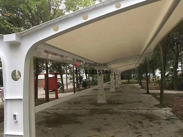 界首膜結構停車棚【雨棚遮陽棚生產(chǎn)安裝】