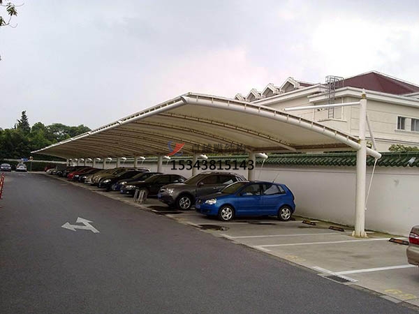 米林膜結(jié)構(gòu)停車棚【遮陽(yáng)棚廠家】