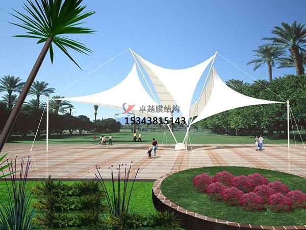 信陽商業(yè)廣場<font color='red'>張拉膜結構</font>景觀棚/雨棚設計搭建