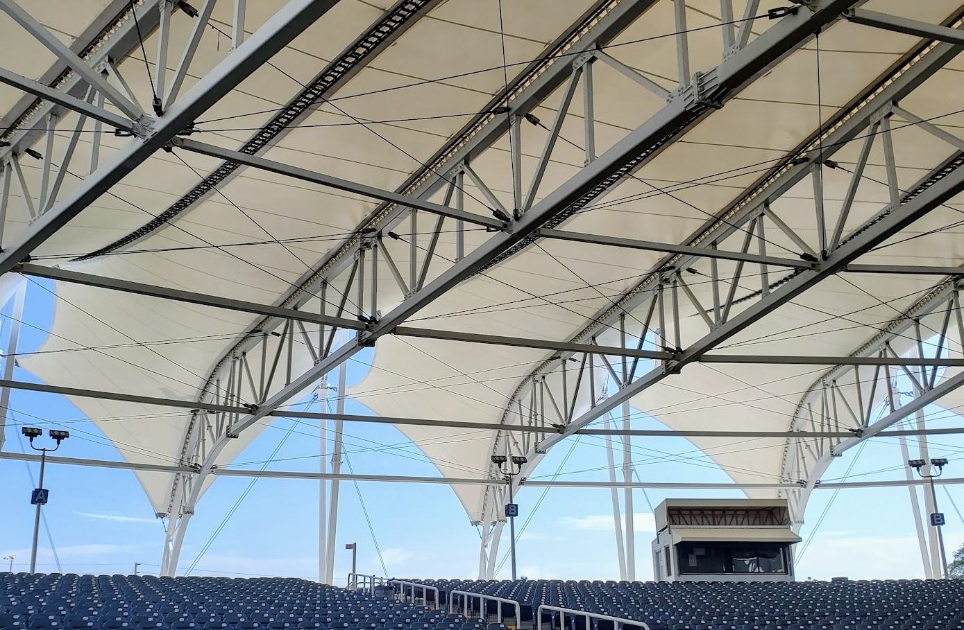 ETFE與PTFE作為常見(jiàn)的膜材料，兩者有什么不同之處呢？