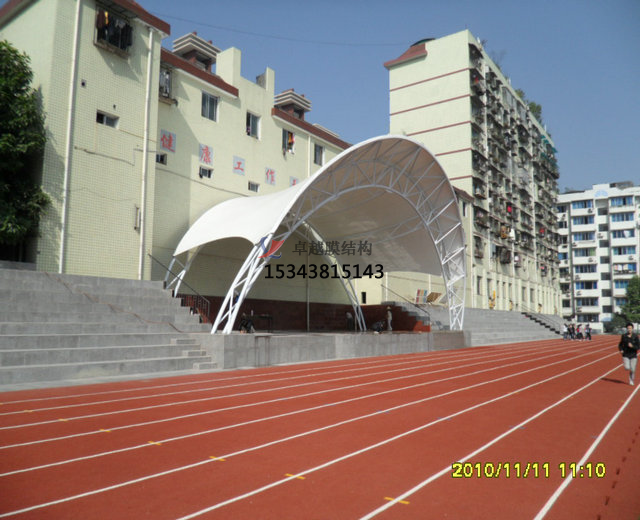  <font color='red'>膜結(jié)構(gòu)看臺</font>都是什么材質(zhì)的？