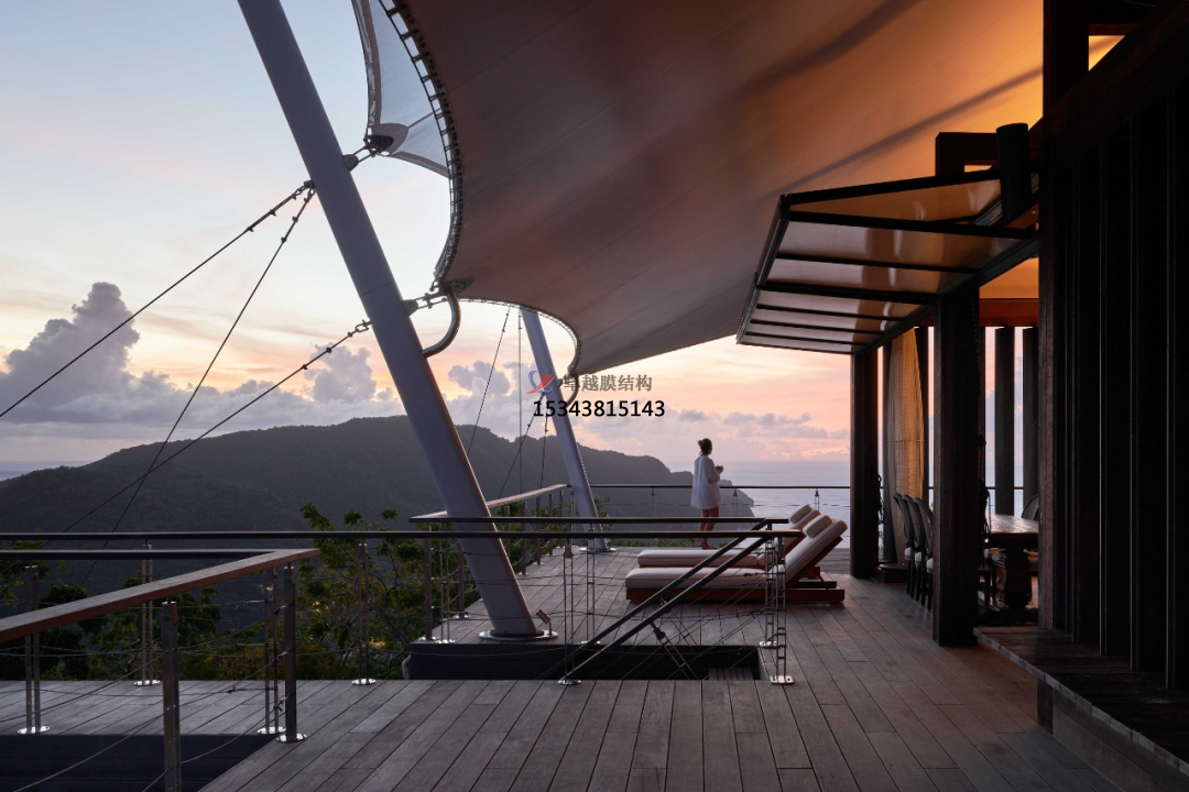 “<font color='red'>張拉膜結(jié)構(gòu)</font>” 過時了？不，是升級了！