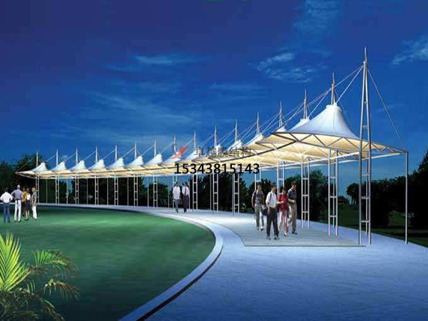  高爾夫球場膜結(jié)構(gòu)是怎么安裝得？