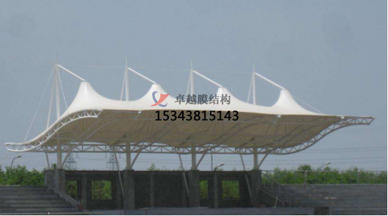 體育場(chǎng)看臺(tái)如何使用膜結(jié)構(gòu)設(shè)計(jì)？