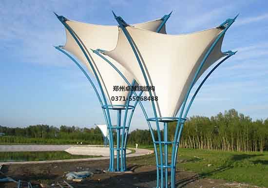 周口張拉膜籃球場(chǎng)遮陽(yáng)棚生產(chǎn)廠家設(shè)計(jì)施工【周口師范學(xué)院張拉膜籃球場(chǎng)遮陽(yáng)棚】等項(xiàng)目